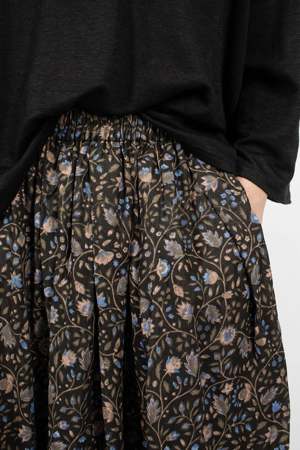 Linen Floral Pattern Skirt Black