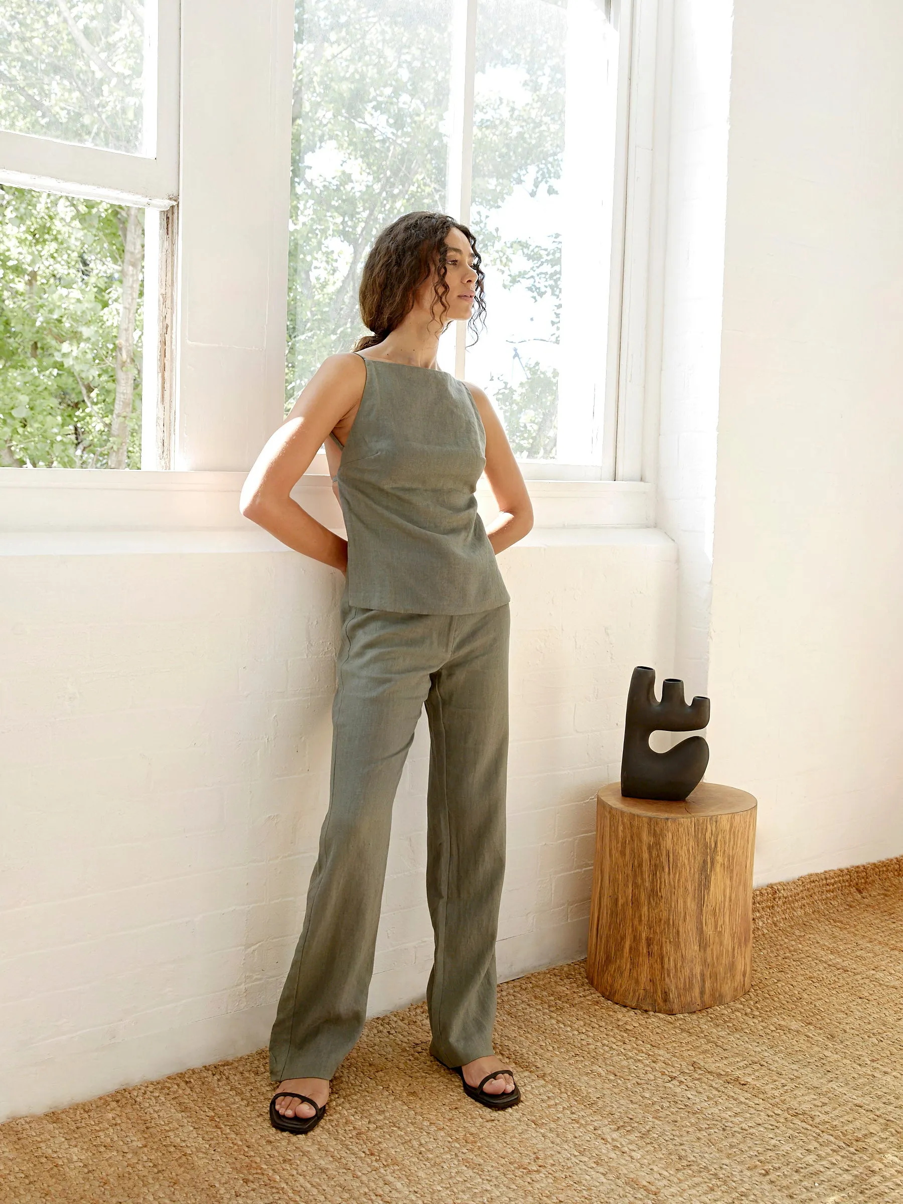 Linen Mid Rise Straight Pants