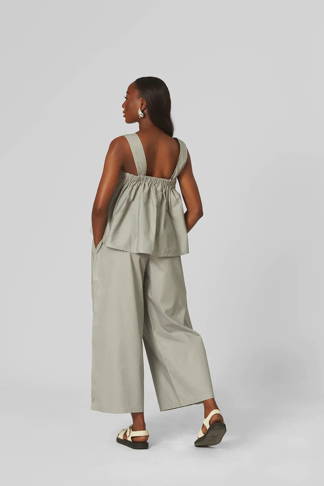 M.O.T Rixi set, Sleeveless boxy top & straight leg pants