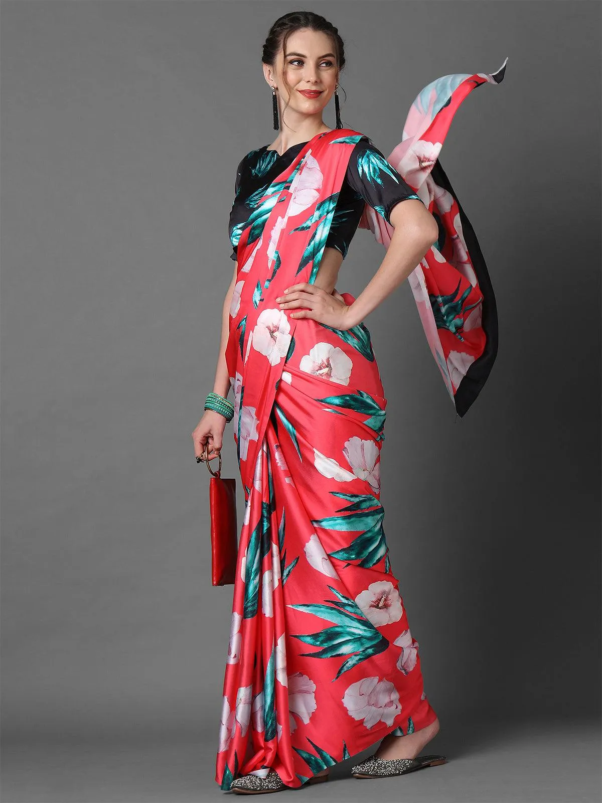 Odette Women Pink Casual Crepe Printed Saree With Unstitched Blouse