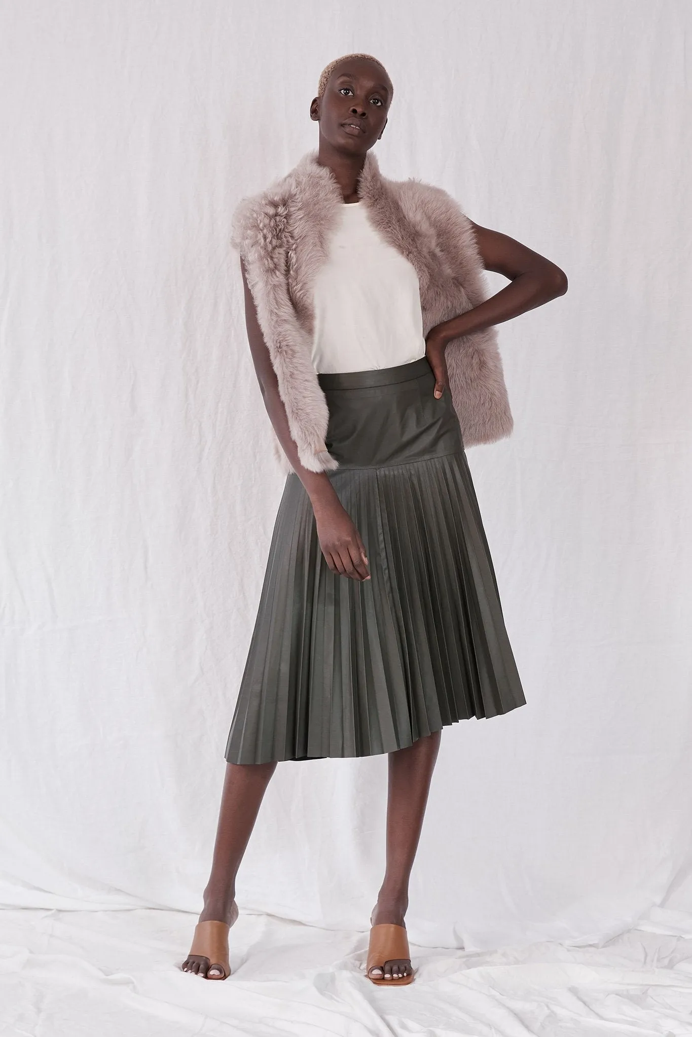 Park Avenue Pleated Skirt Bottlebush Green Leather