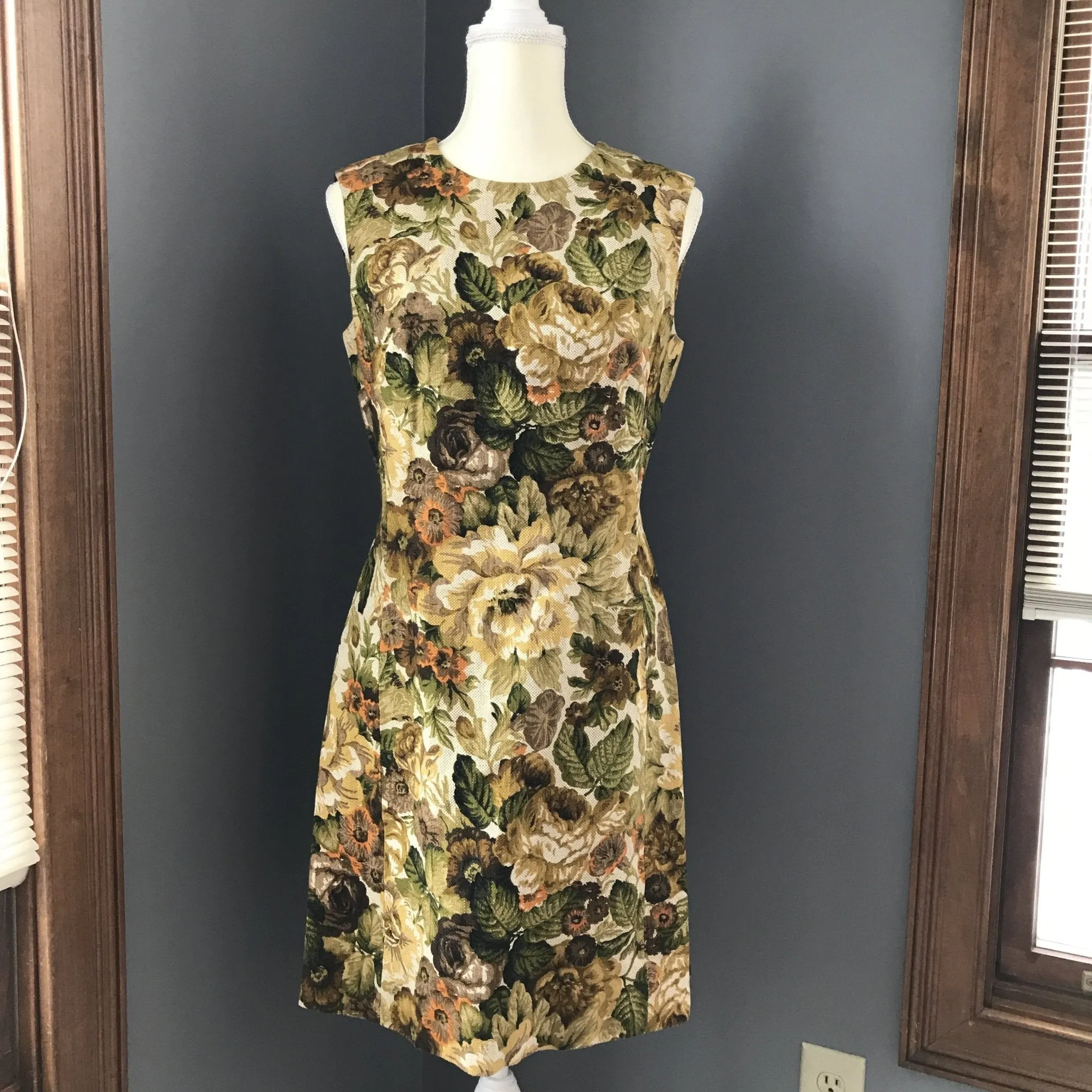 Vintage Floral Dress by Edith Flagg. Jacquard Sheath Dress. Flowers in Green, Cream, Orange, Brown.