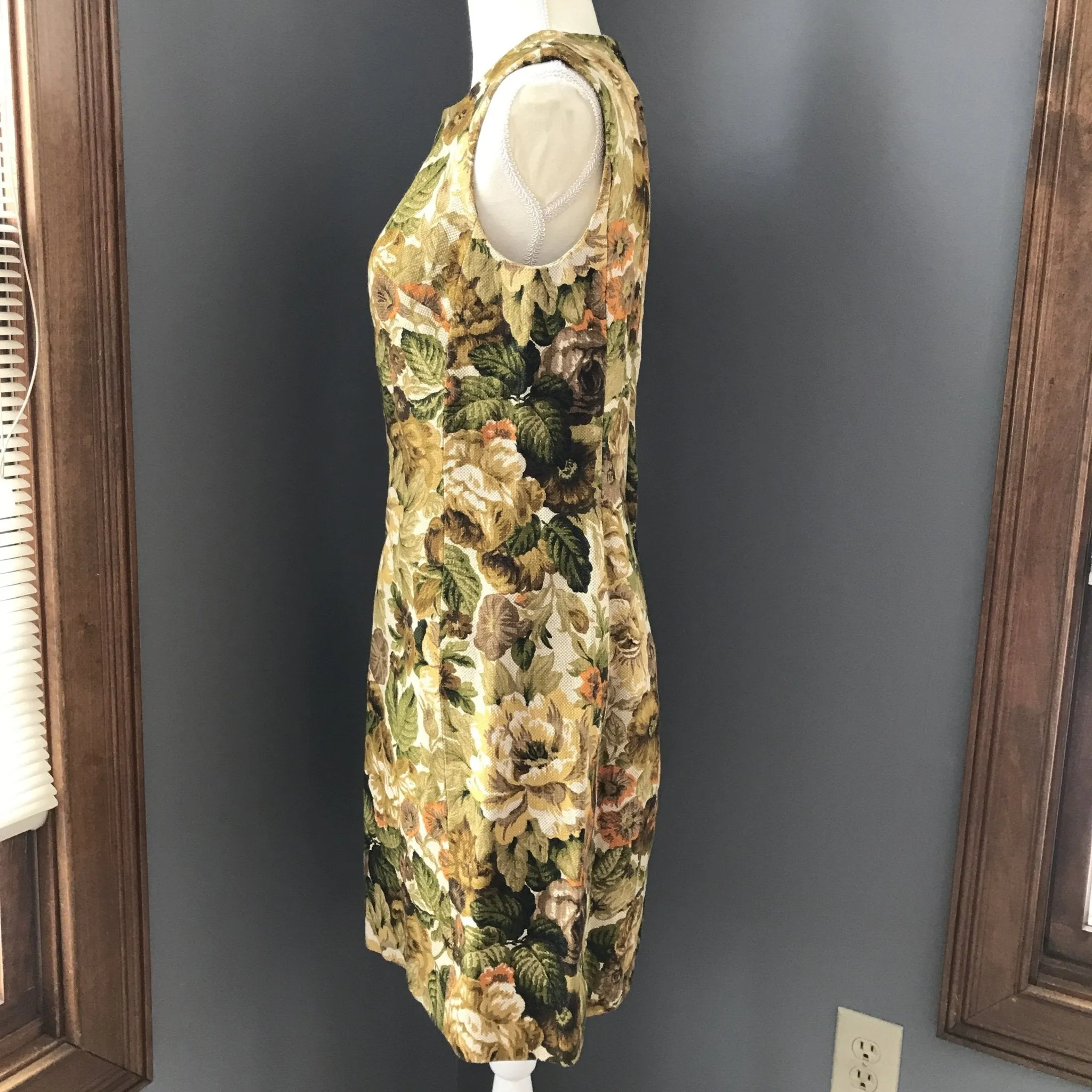 Vintage Floral Dress by Edith Flagg. Jacquard Sheath Dress. Flowers in Green, Cream, Orange, Brown.