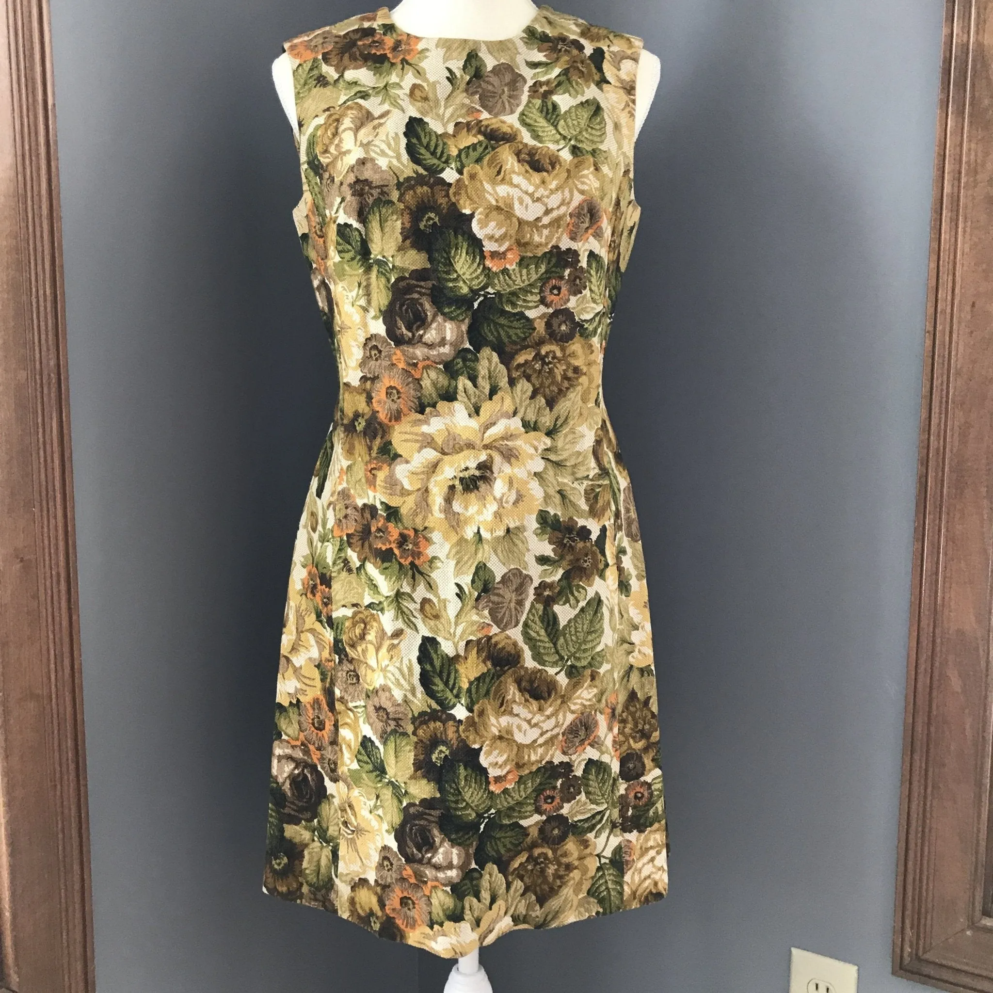 Vintage Floral Dress by Edith Flagg. Jacquard Sheath Dress. Flowers in Green, Cream, Orange, Brown.