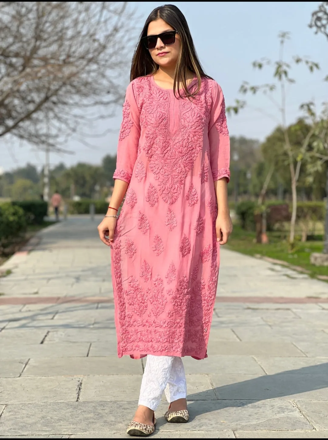 Vranda Pure Viscose 3D Chikankari Kurti